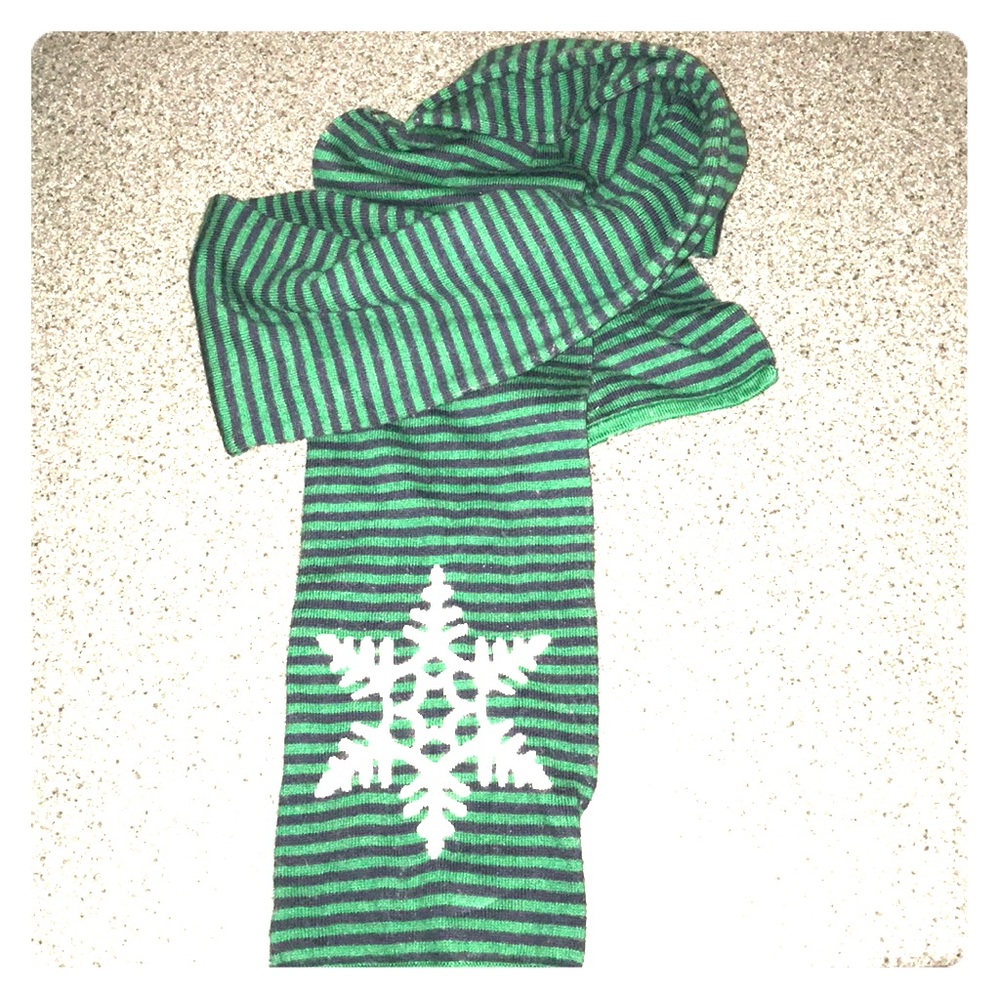 Green/navy almost black blue long winter scarf